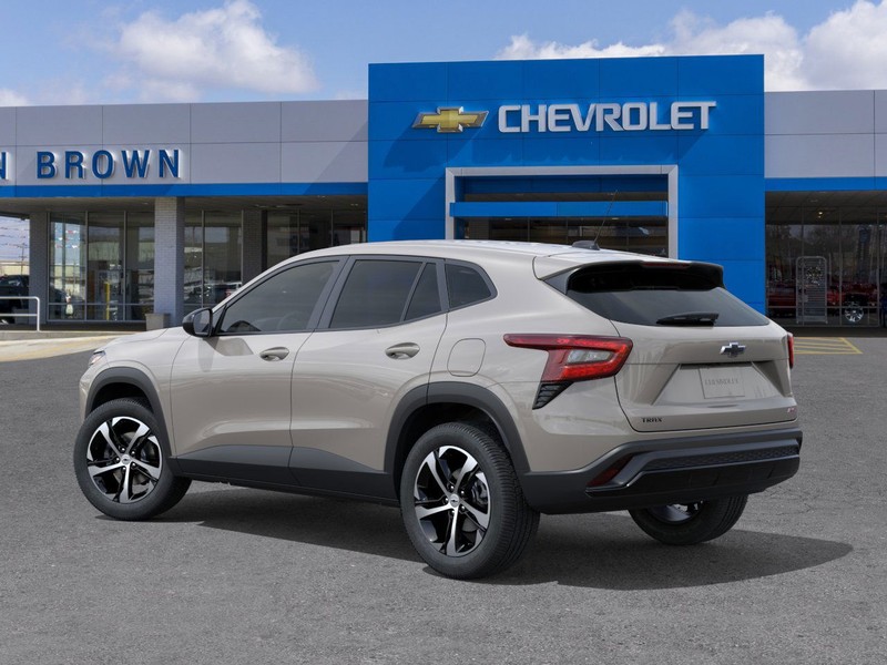 Chevrolet Trax Vehicle Full-screen Gallery Image 3