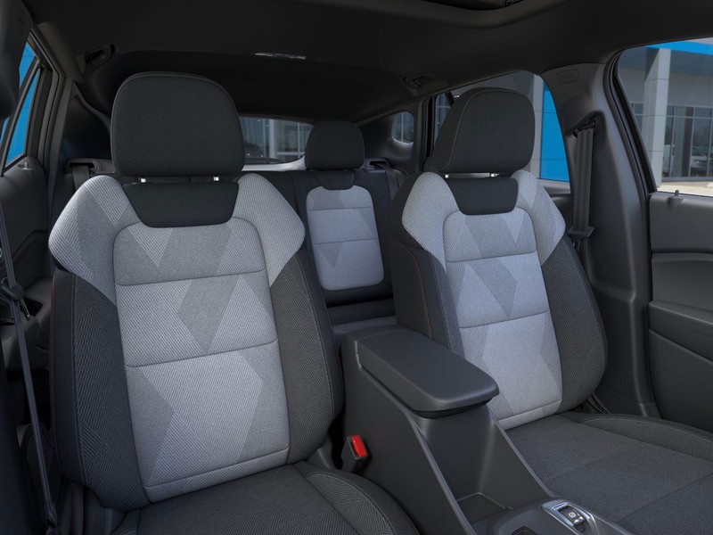 Chevrolet Trax Vehicle Full-screen Gallery Image 16