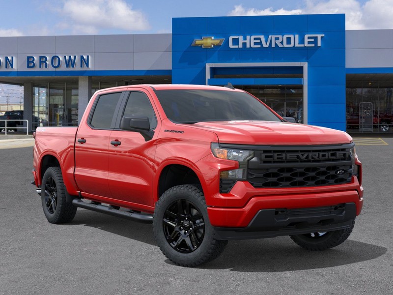 Chevrolet Silverado 1500 Vehicle Full-screen Gallery Image 7