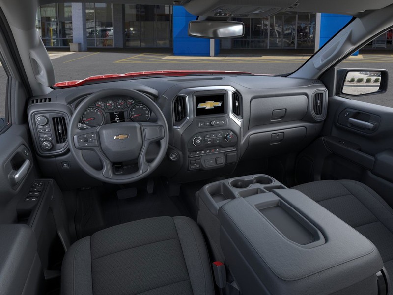 Chevrolet Silverado 1500 Vehicle Full-screen Gallery Image 15