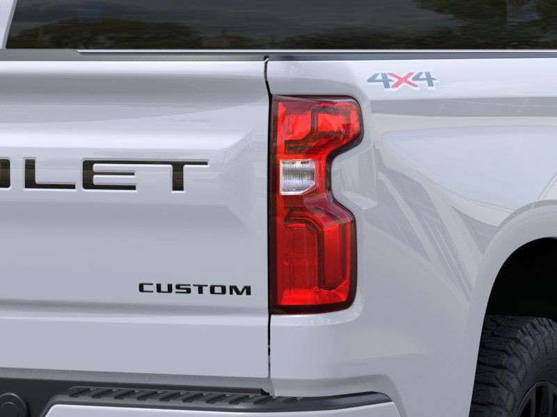 Chevrolet Silverado 1500 Vehicle Full-screen Gallery Image 11