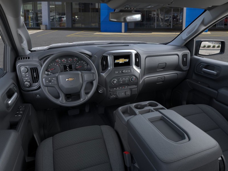 Chevrolet Silverado 1500 Vehicle Full-screen Gallery Image 15