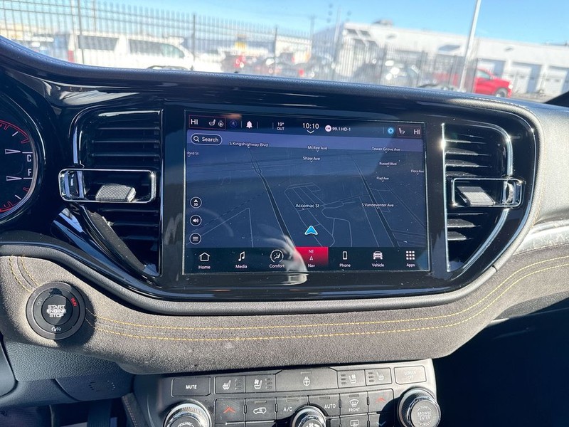 Dodge Durango Vehicle Full-screen Gallery Image 22