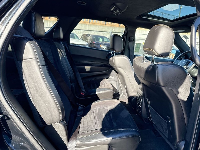 Dodge Durango Vehicle Full-screen Gallery Image 35