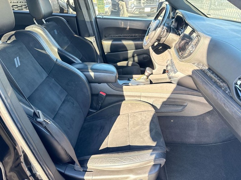 Dodge Durango Vehicle Full-screen Gallery Image 36