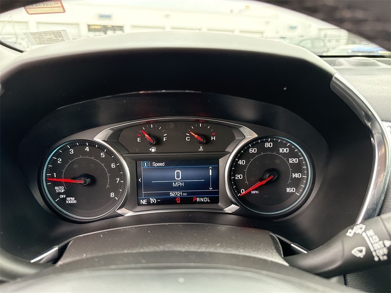 Chevrolet Equinox Vehicle Full-screen Gallery Image 12