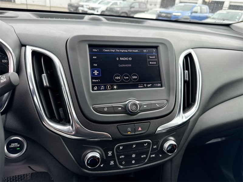 Chevrolet Equinox Vehicle Full-screen Gallery Image 13