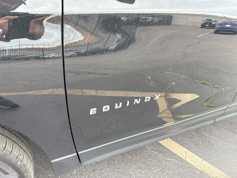 Chevrolet Equinox Vehicle Full-screen Gallery Image 29