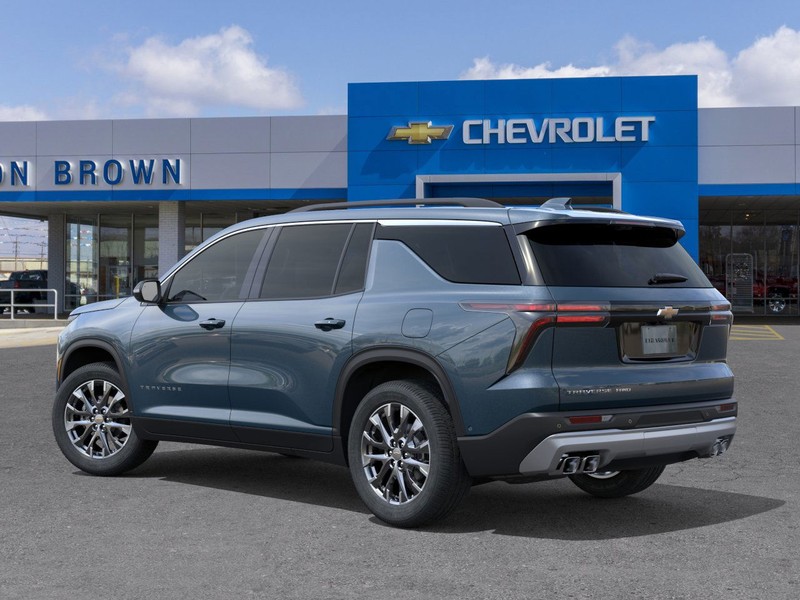 Chevrolet Traverse Vehicle Full-screen Gallery Image 3