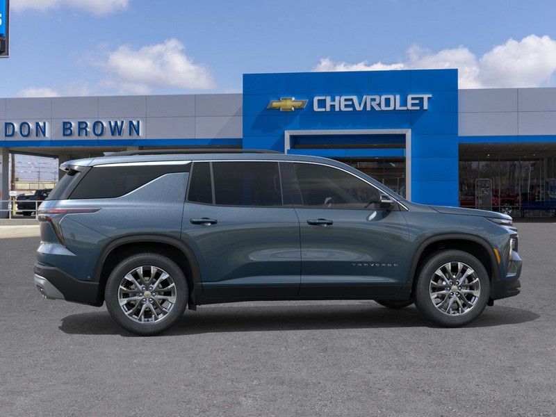 Chevrolet Traverse Vehicle Full-screen Gallery Image 5