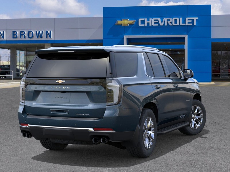 Chevrolet Tahoe Vehicle Full-screen Gallery Image 4
