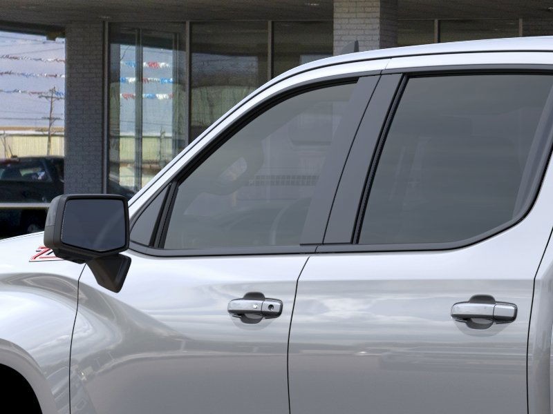 Chevrolet Silverado 1500 Vehicle Full-screen Gallery Image 12