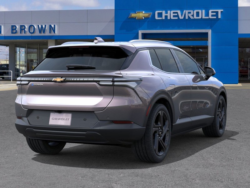 Chevrolet Equinox EV Vehicle Full-screen Gallery Image 4