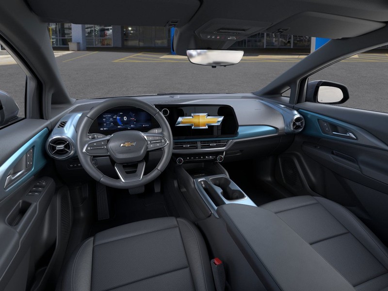 Chevrolet Equinox EV Vehicle Full-screen Gallery Image 15