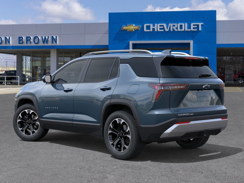 Chevrolet Equinox Vehicle Full-screen Gallery Image 3