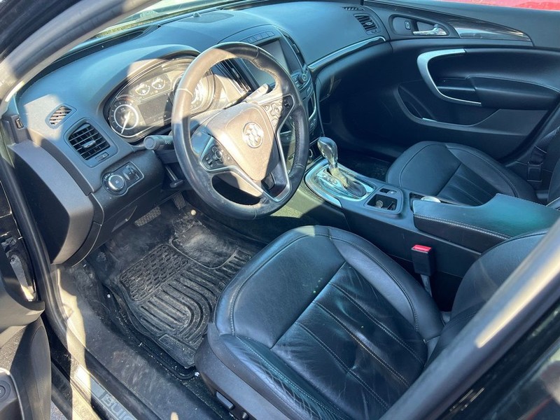 Buick Regal Vehicle Full-screen Gallery Image 7