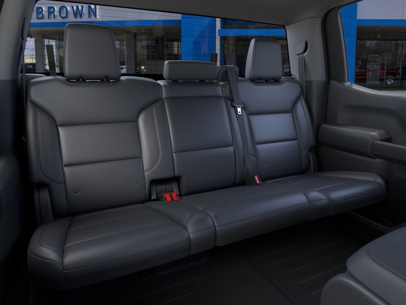 Chevrolet Silverado 1500 Vehicle Full-screen Gallery Image 17