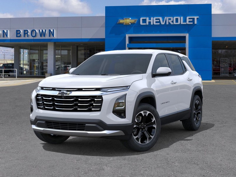 Chevrolet Equinox Vehicle Full-screen Gallery Image 6