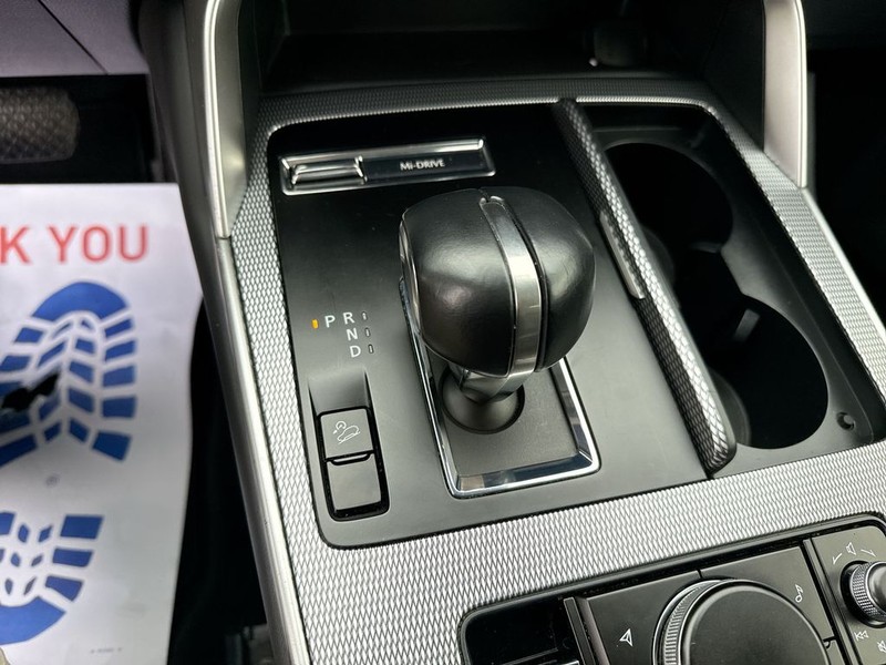 Mazda CX-90 Vehicle Full-screen Gallery Image 22