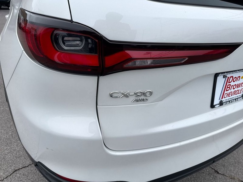 Mazda CX-90 Vehicle Full-screen Gallery Image 38
