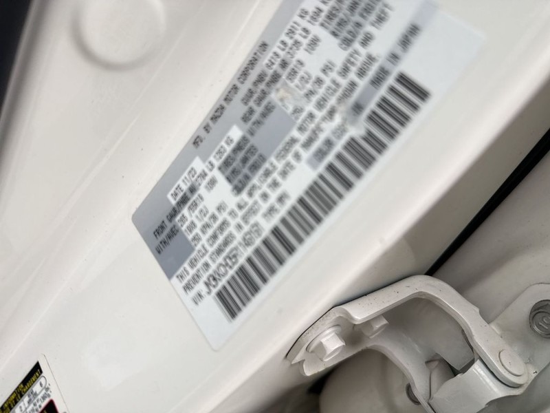 Mazda CX-90 Vehicle Full-screen Gallery Image 40