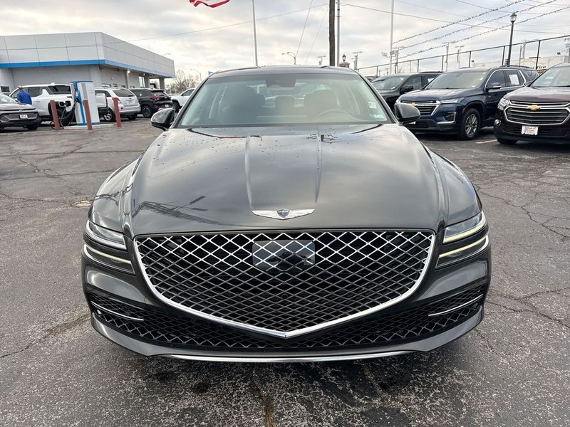 Genesis G80 Vehicle Full-screen Gallery Image 35