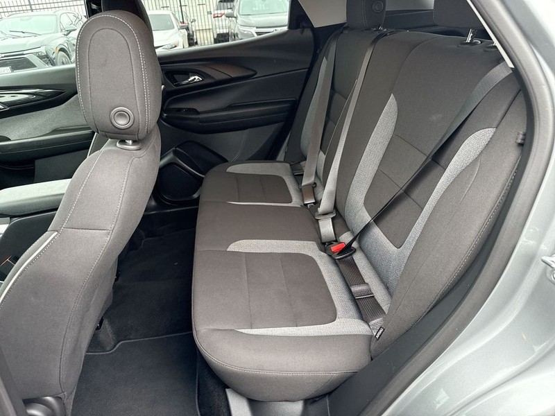 Chevrolet TrailBlazer Vehicle Full-screen Gallery Image 31