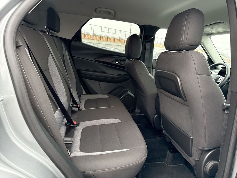 Chevrolet TrailBlazer Vehicle Full-screen Gallery Image 33