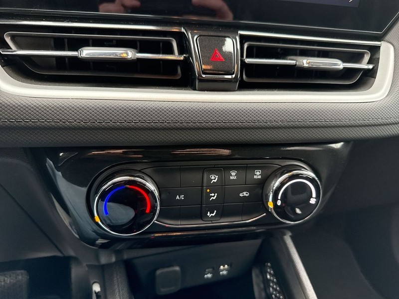 Chevrolet TrailBlazer Vehicle Full-screen Gallery Image 41