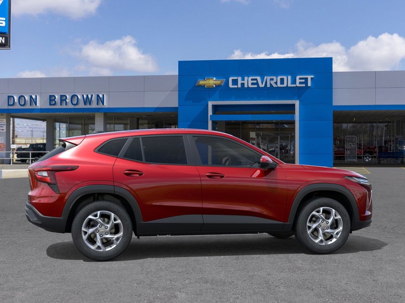 Chevrolet Trax Vehicle Full-screen Gallery Image 5