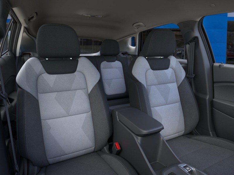 Chevrolet Trax Vehicle Full-screen Gallery Image 16