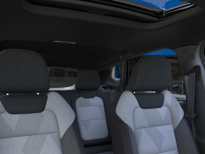 Chevrolet Trax Vehicle Full-screen Gallery Image 24