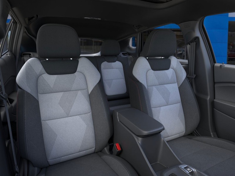 Chevrolet Trax Vehicle Full-screen Gallery Image 16