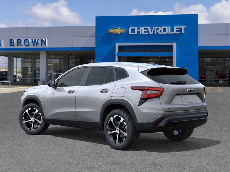 Chevrolet Trax Vehicle Full-screen Gallery Image 3