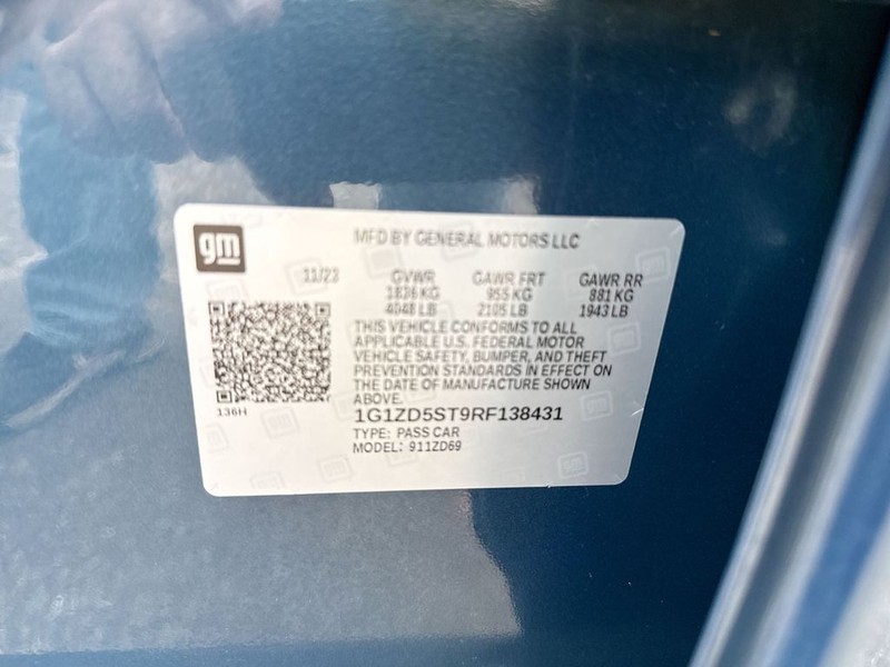 Chevrolet Malibu Vehicle Full-screen Gallery Image 35