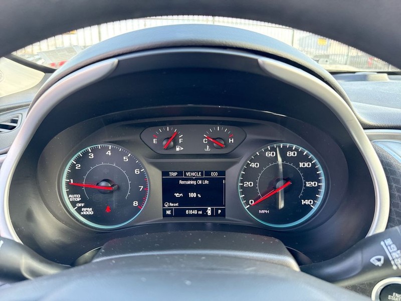 Chevrolet Malibu Vehicle Full-screen Gallery Image 18