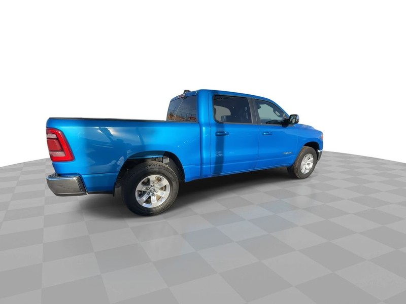 Ram 1500 Vehicle Full-screen Gallery Image 13