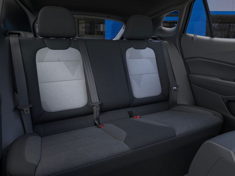 Chevrolet Trax Vehicle Full-screen Gallery Image 17