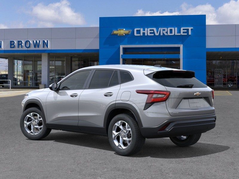 Chevrolet Trax Vehicle Full-screen Gallery Image 3