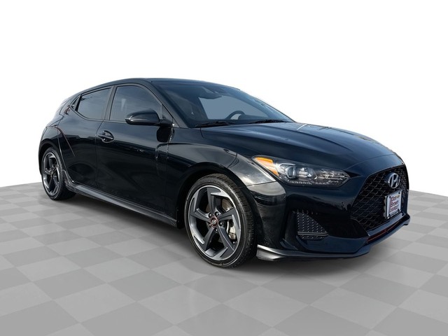 2019 Hyundai Veloster Base's photo