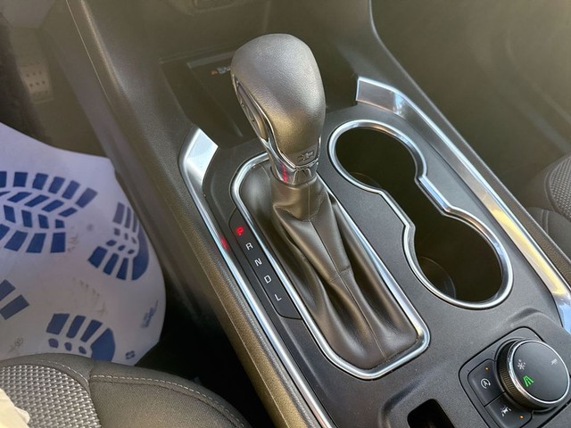 Chevrolet Traverse Vehicle Full-screen Gallery Image 23