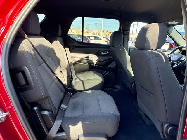 Chevrolet Traverse Vehicle Full-screen Gallery Image 33