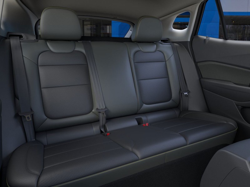 Chevrolet Trax Vehicle Full-screen Gallery Image 17