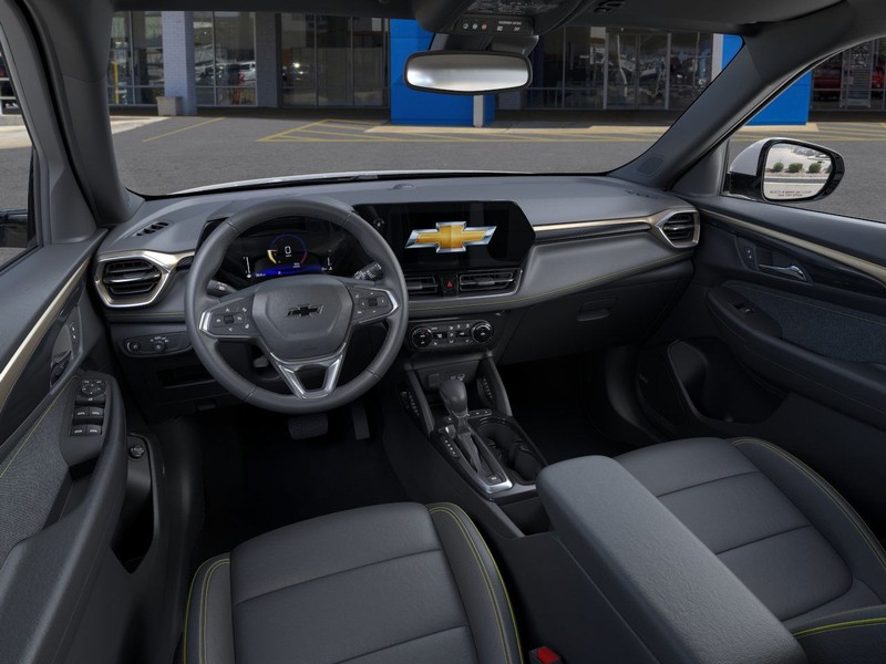 Chevrolet Trailblazer Vehicle Full-screen Gallery Image 15