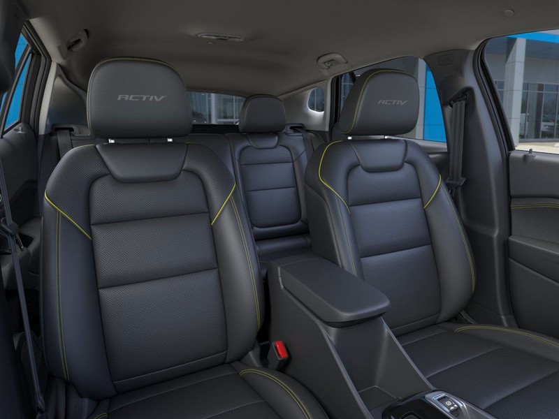 Chevrolet Trax Vehicle Full-screen Gallery Image 16