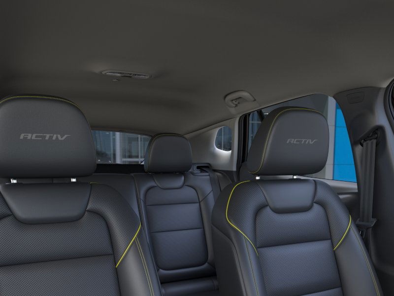 Chevrolet Trax Vehicle Full-screen Gallery Image 24