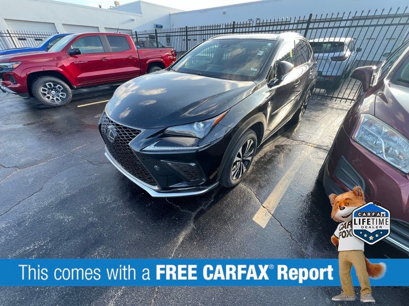 Lexus NX Vehicle Full-screen Gallery Image 3