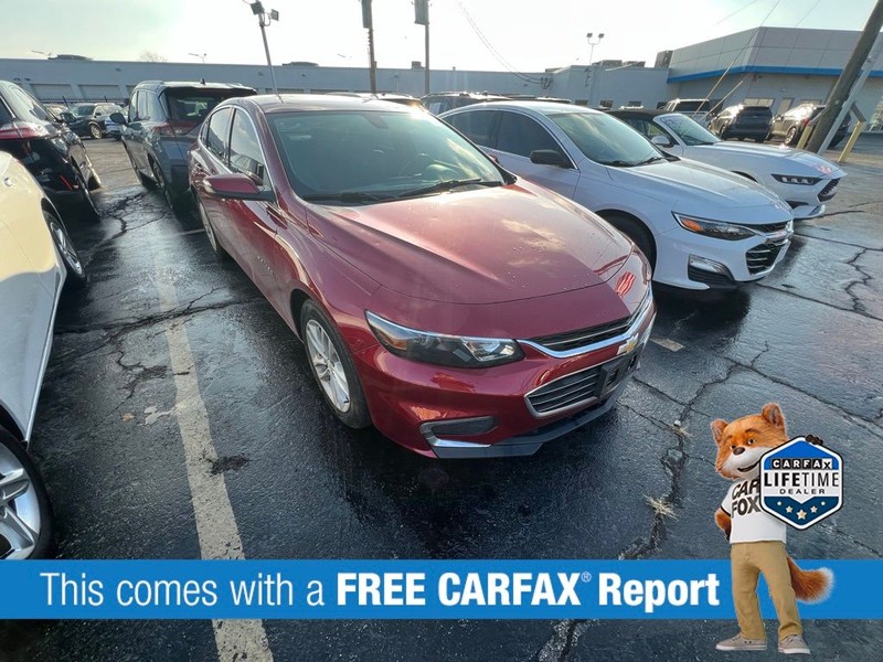 Chevrolet Malibu Vehicle Full-screen Gallery Image 3