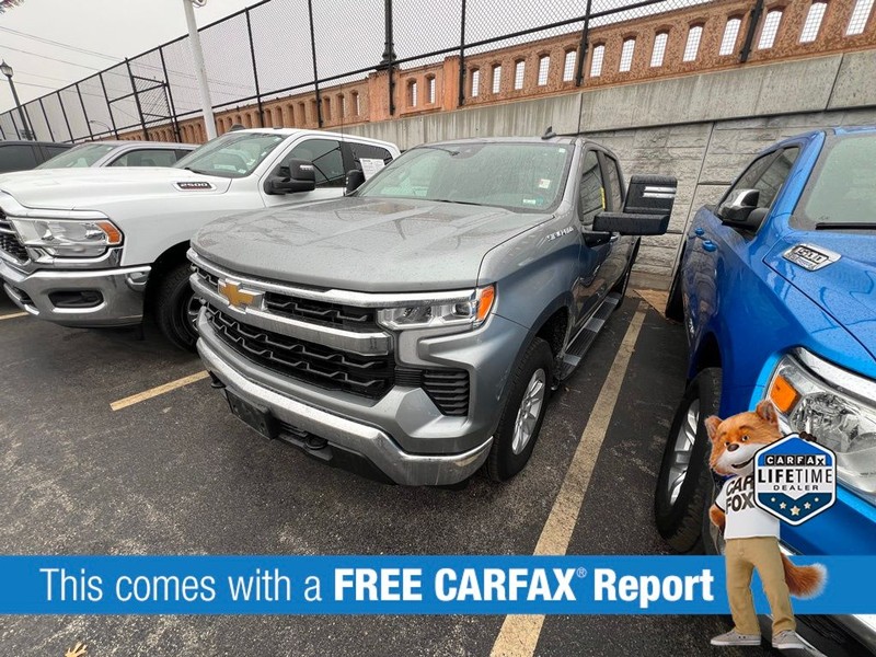 Chevrolet Silverado 1500 Vehicle Full-screen Gallery Image 3