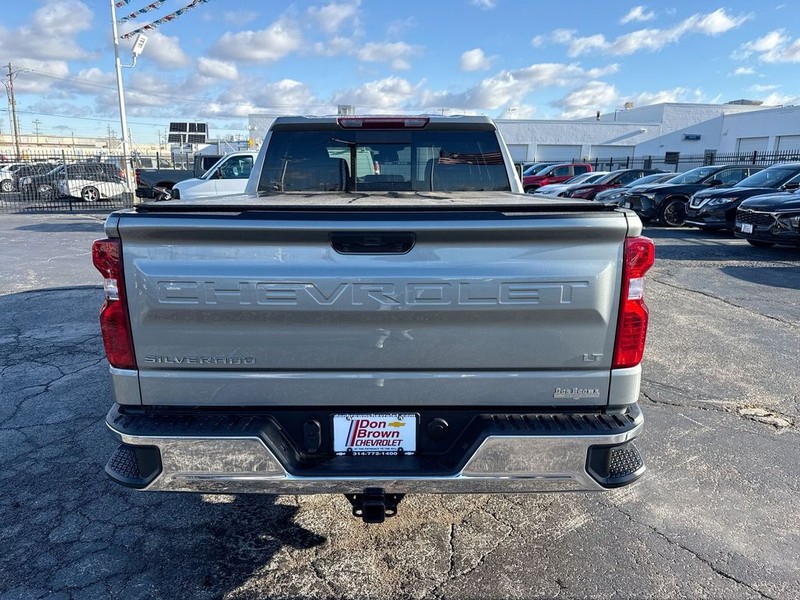 Chevrolet Silverado 1500 Vehicle Full-screen Gallery Image 27